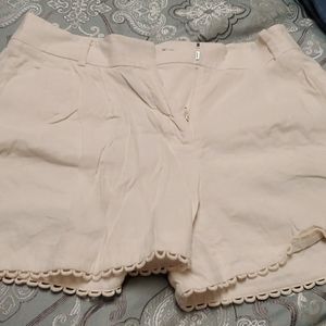 Petite (size 2p) Ann Taylor shorts